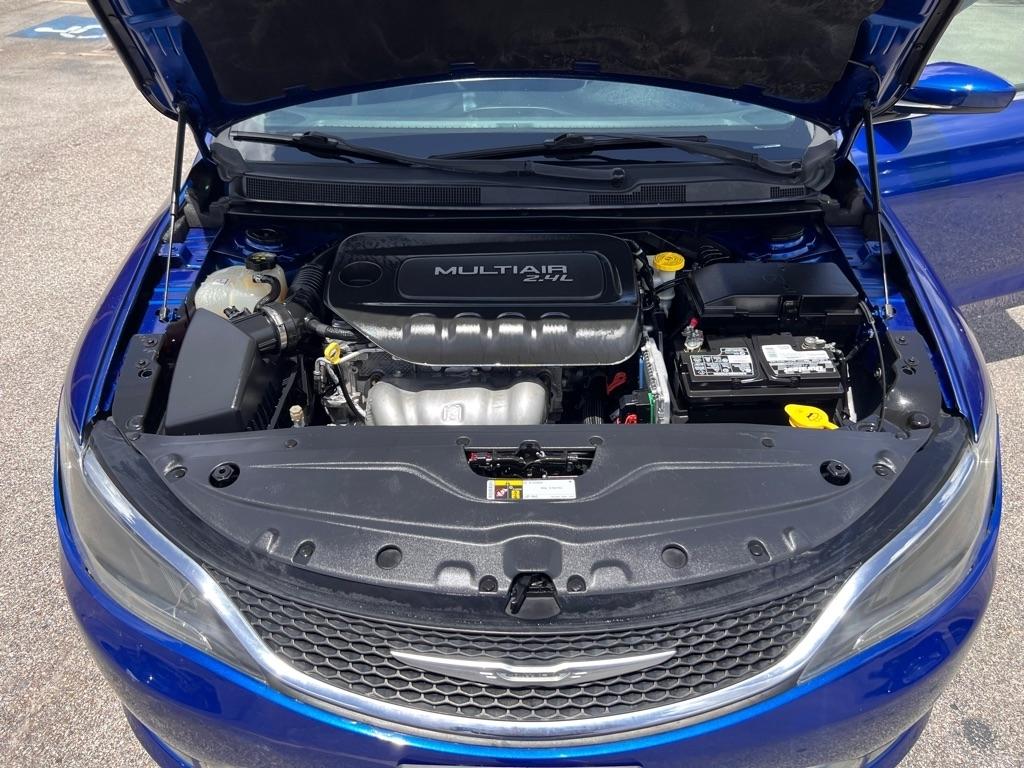 Chrysler 200 4dr Sdn Limited FWD 2015