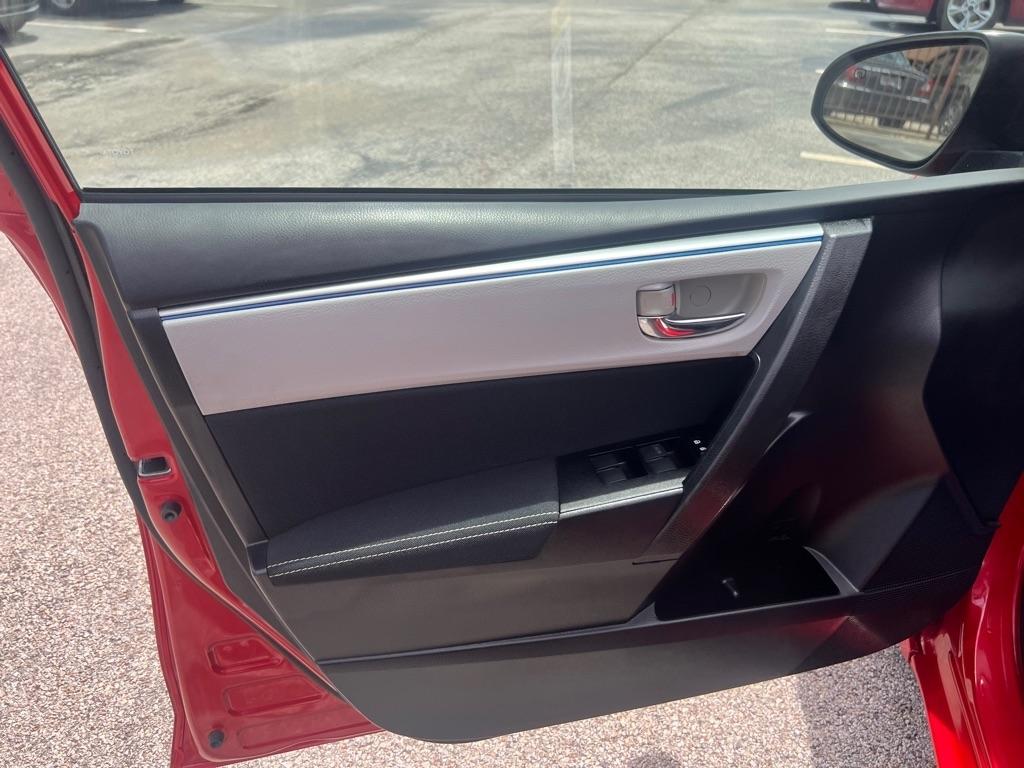 Toyota Corolla 4dr Sdn CVT LE Premium (Natl) 2015