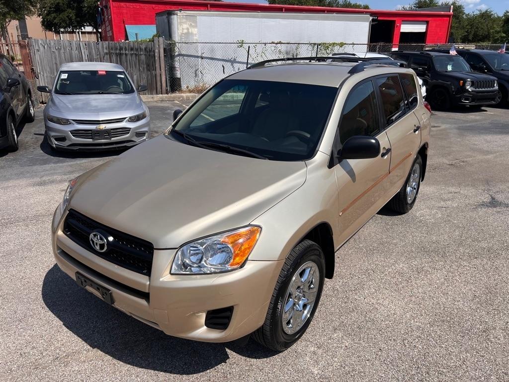 Toyota RAV4 FWD 4dr 4-cyl 4-Spd AT (Natl) 2010