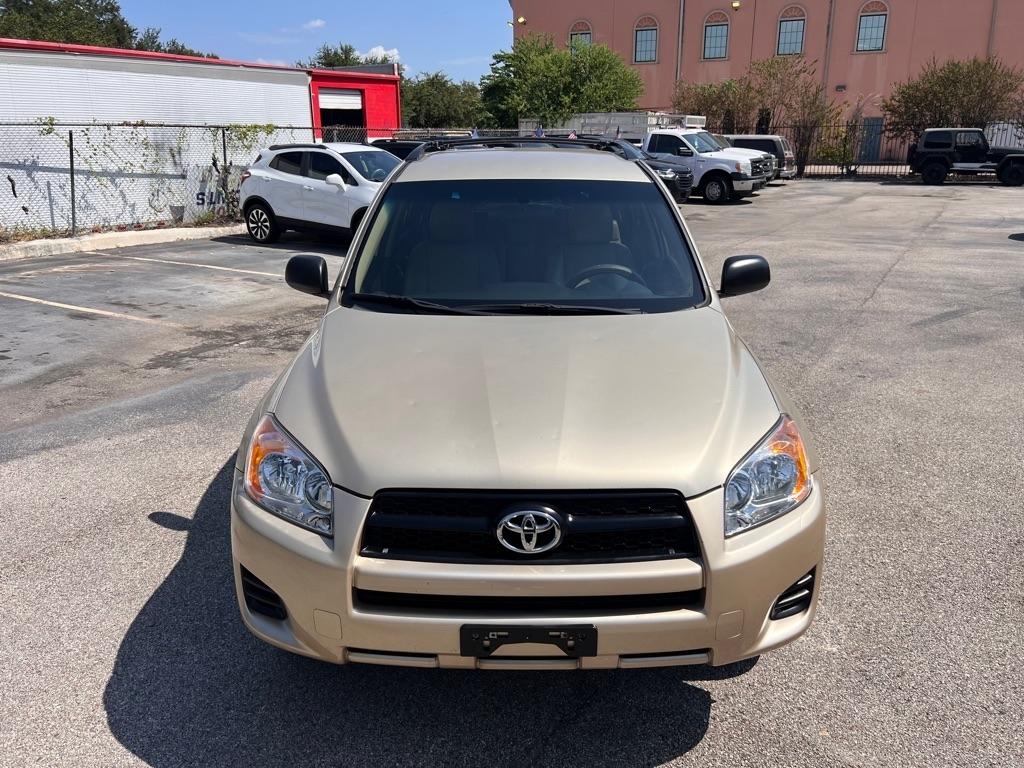 Toyota RAV4 FWD 4dr 4-cyl 4-Spd AT (Natl) 2010