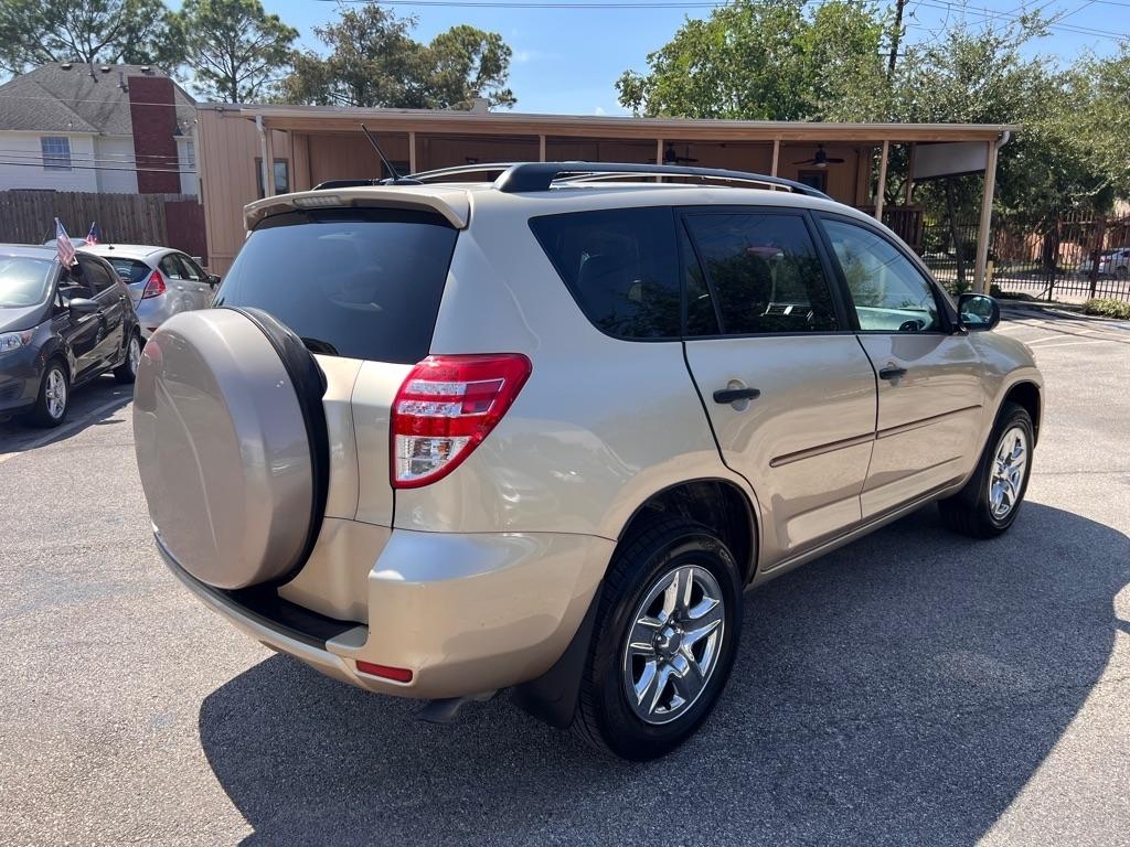 Toyota RAV4 FWD 4dr 4-cyl 4-Spd AT (Natl) 2010