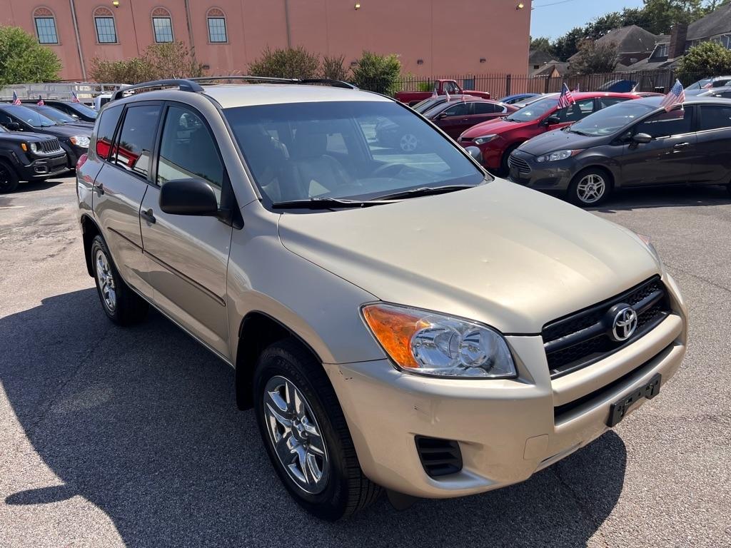 Toyota RAV4 FWD 4dr 4-cyl 4-Spd AT (Natl) 2010