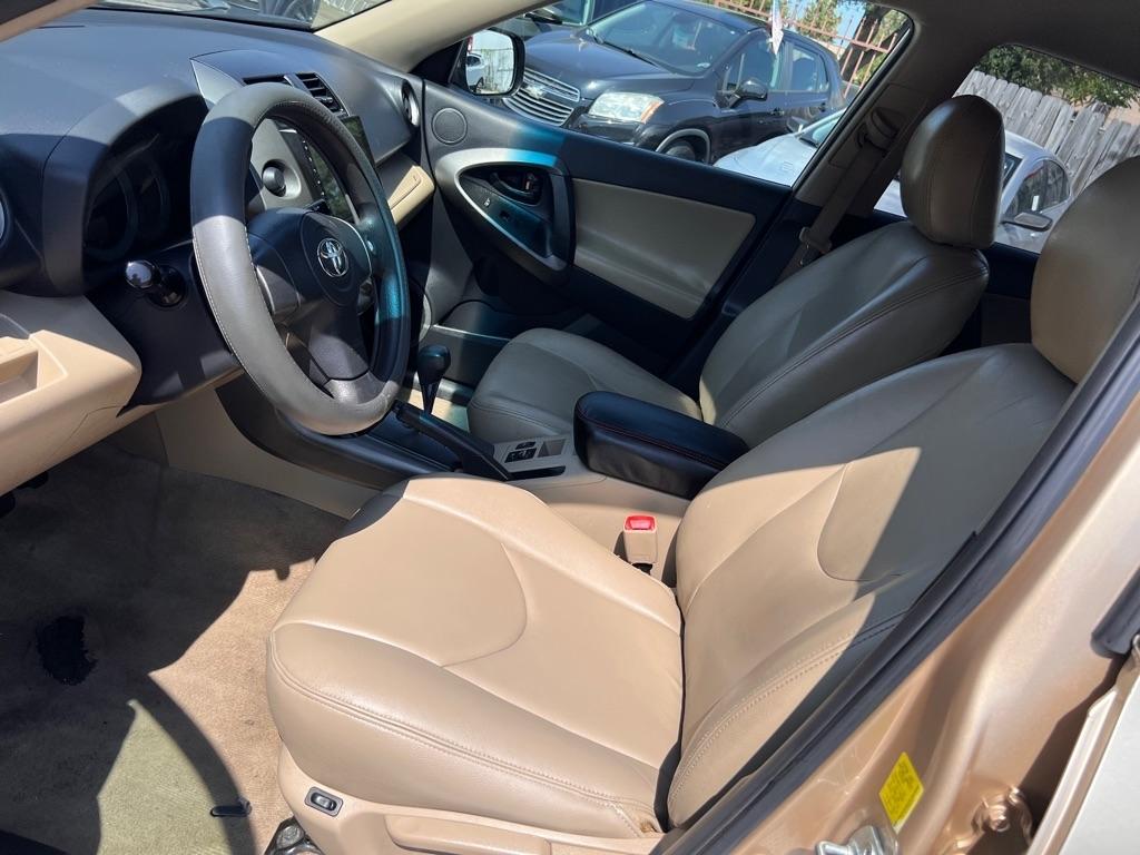 Toyota RAV4 FWD 4dr 4-cyl 4-Spd AT (Natl) 2010