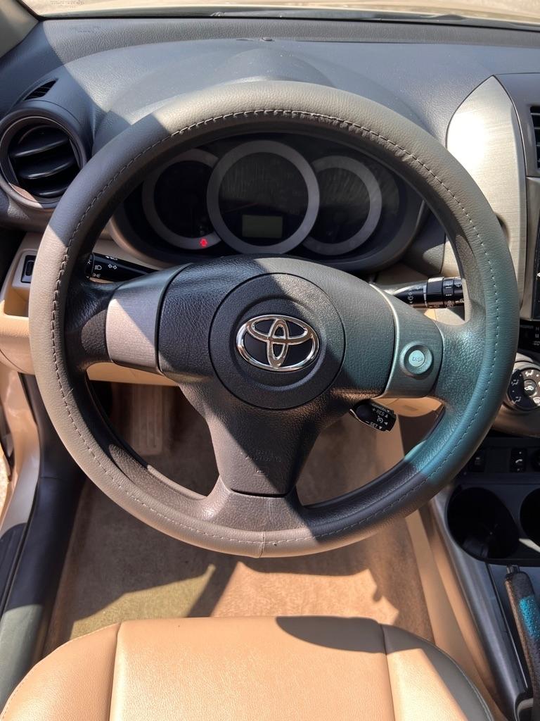 Toyota RAV4 FWD 4dr 4-cyl 4-Spd AT (Natl) 2010