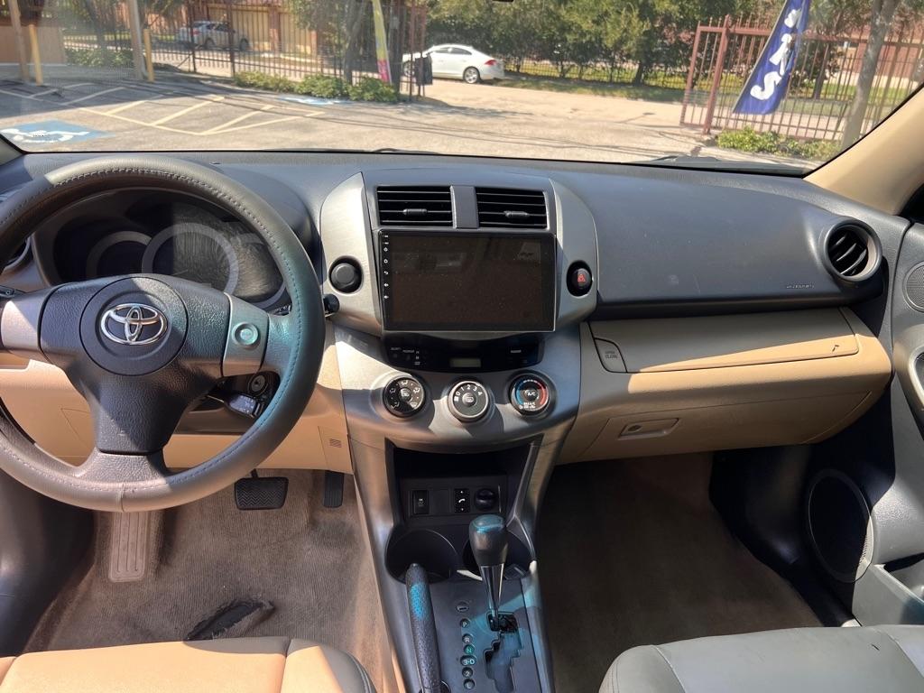 Toyota RAV4 FWD 4dr 4-cyl 4-Spd AT (Natl) 2010