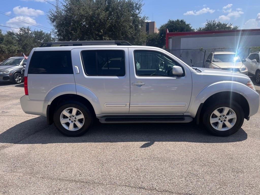 Nissan Pathfinder 2WD 4dr V6 SV 2012