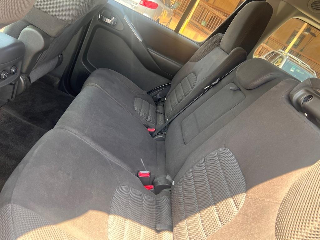 Nissan Pathfinder 2WD 4dr V6 SV 2012