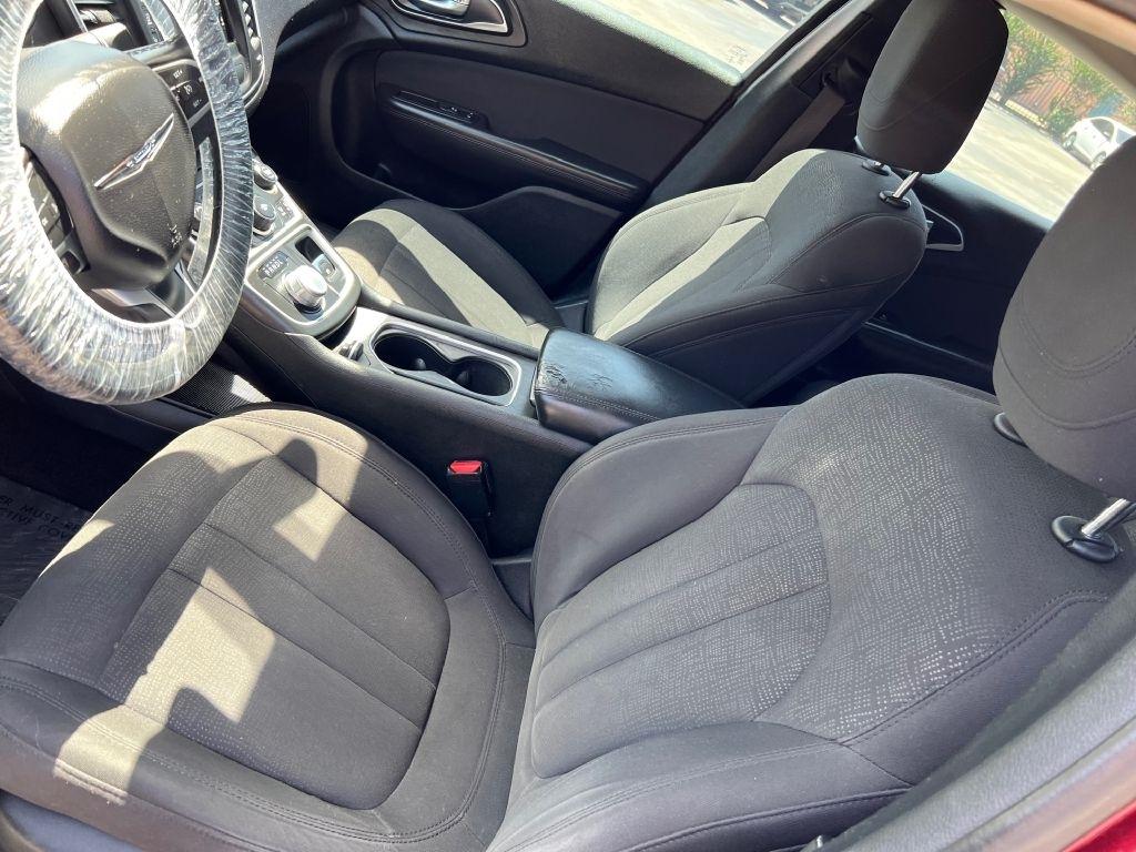 Chrysler 200 4dr Sdn Limited FWD 2015