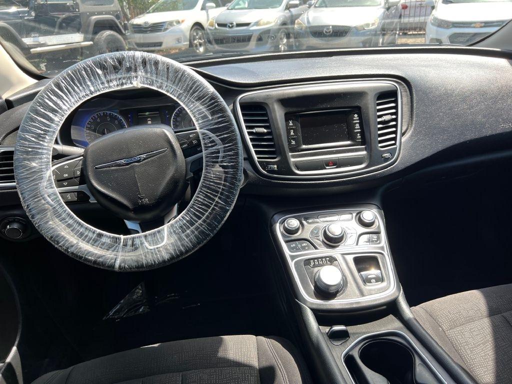 Chrysler 200 4dr Sdn Limited FWD 2015