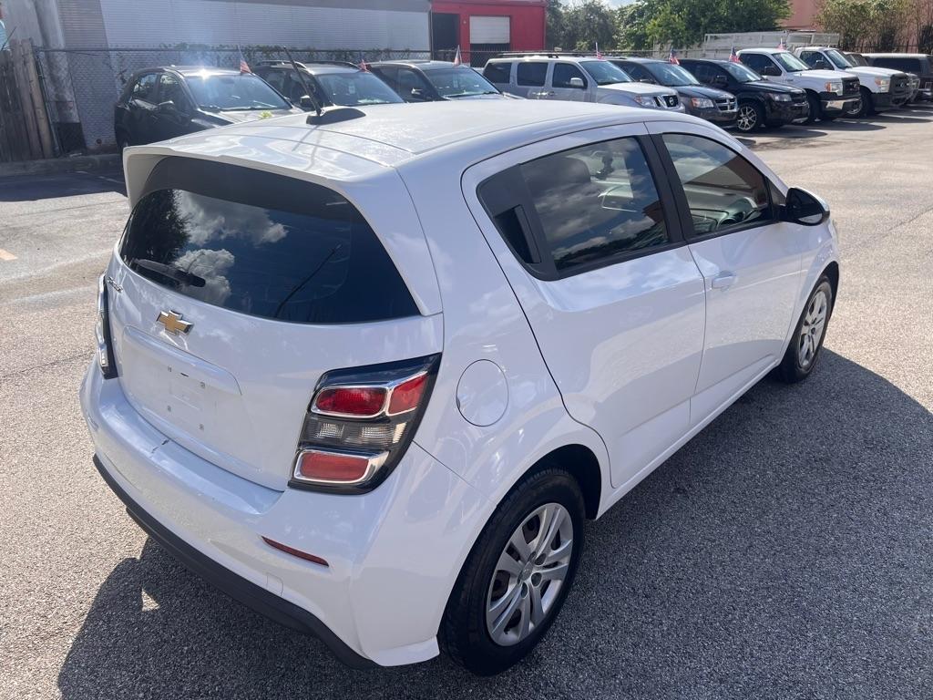 Chevrolet Sonic 5dr HB Auto LT w/1FL 2017