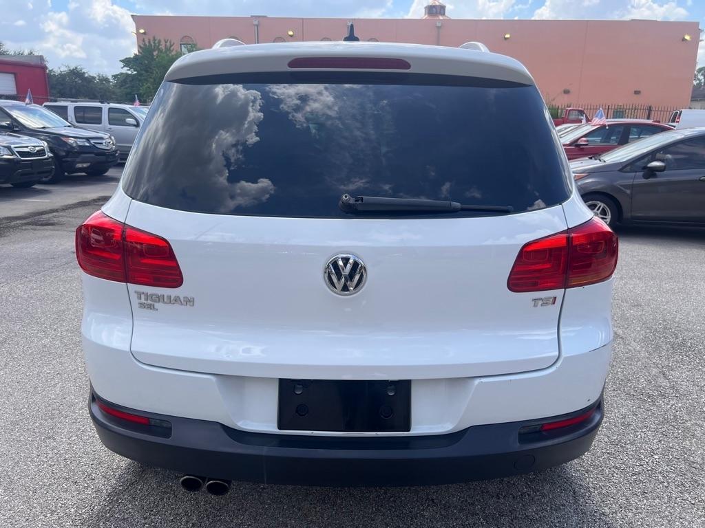 Volkswagen Tiguan 2.0T SEL FWD 2017