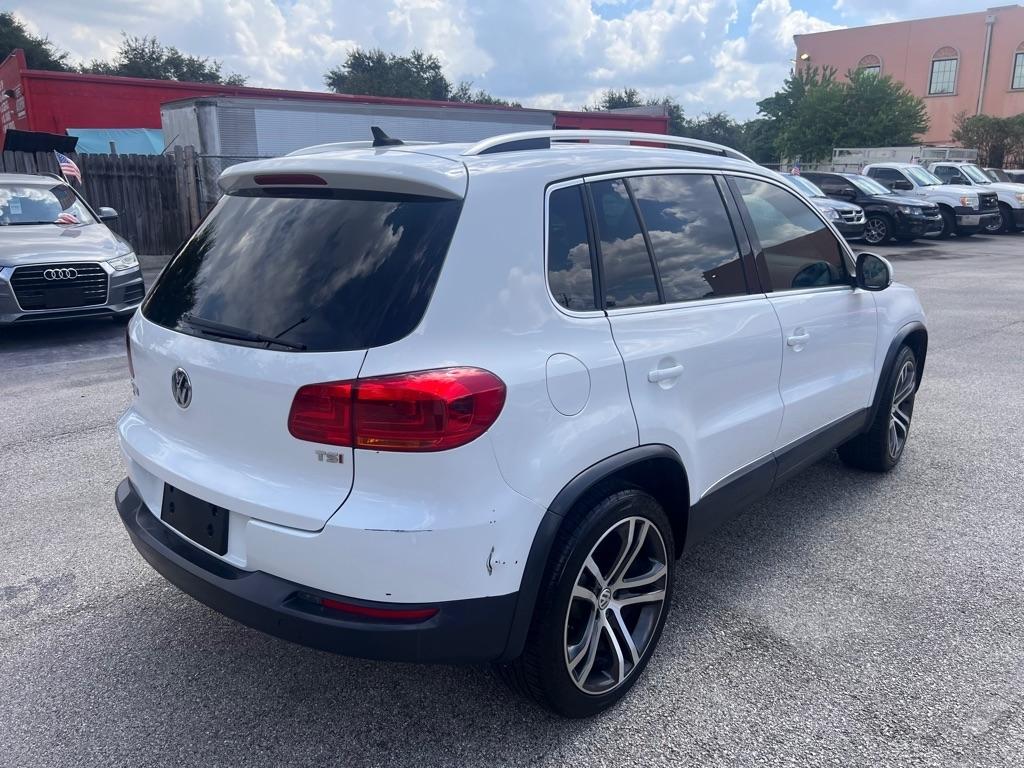 Volkswagen Tiguan 2.0T SEL FWD 2017