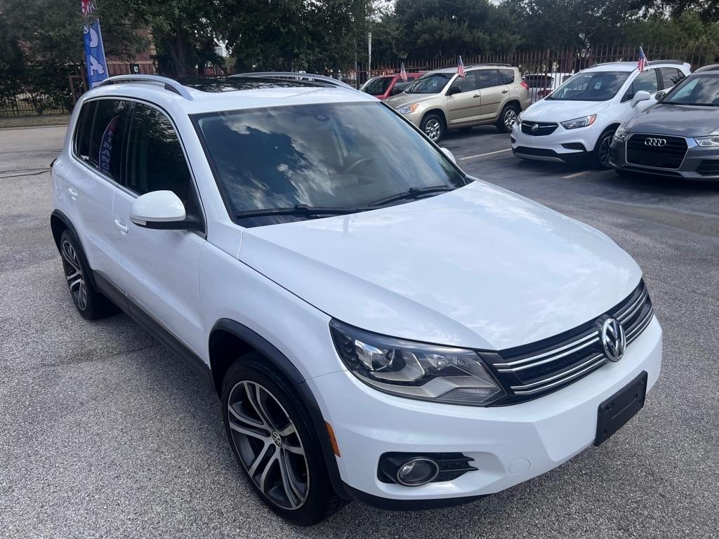 Volkswagen Tiguan 2.0T SEL FWD 2017