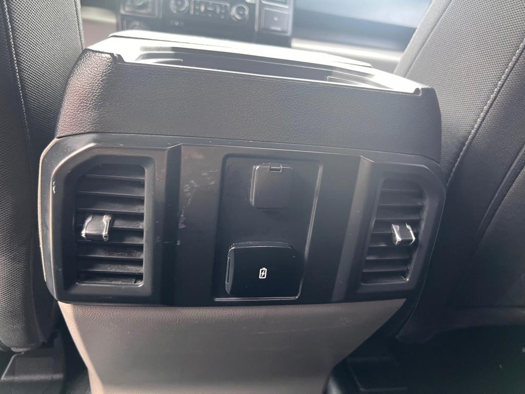 Ford F-150 Lariat 4WD SuperCab 8' Box 2019