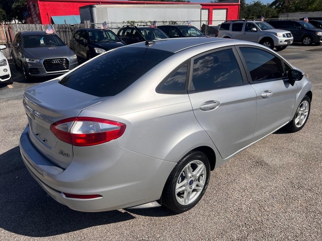 Ford Fiesta SE Sedan 2019