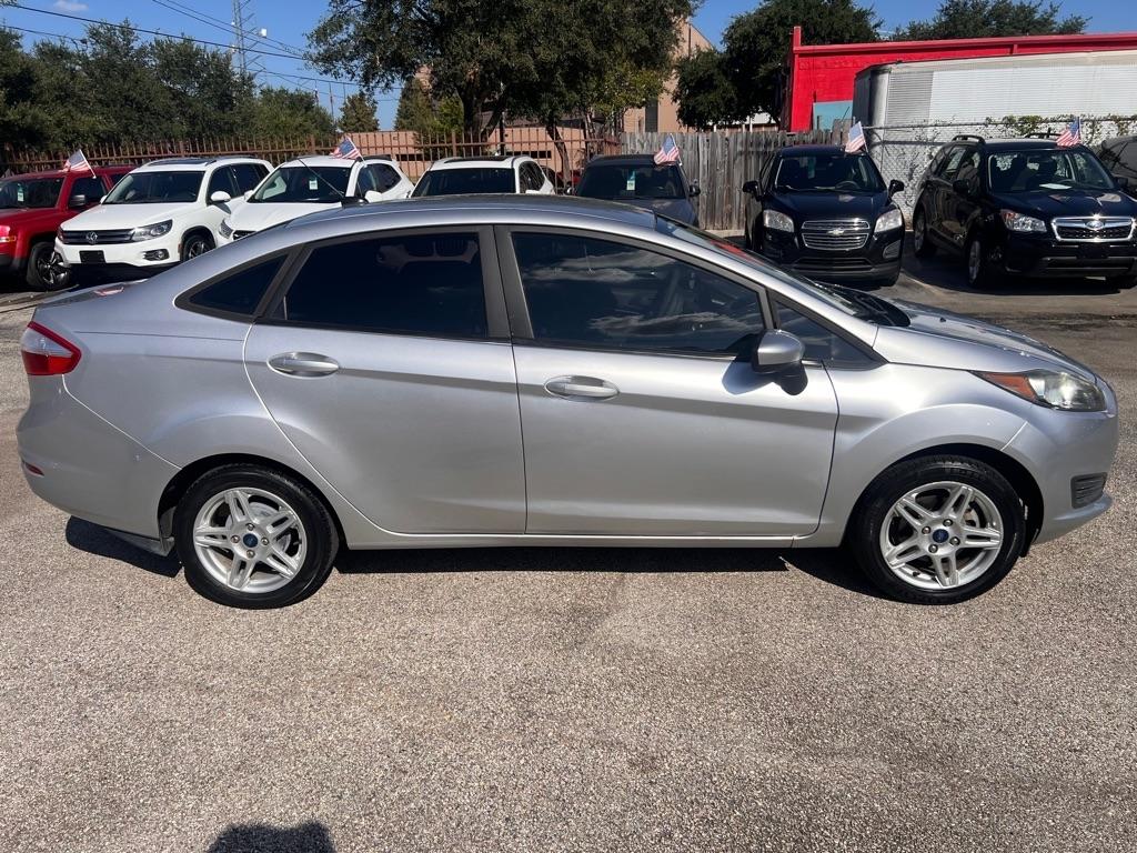 Ford Fiesta SE Sedan 2019