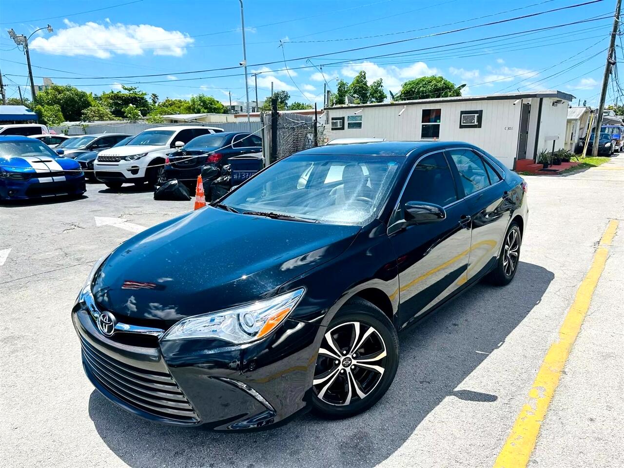 2015 Toyota Camry 4dr Sdn I4 Auto XLE (Natl)