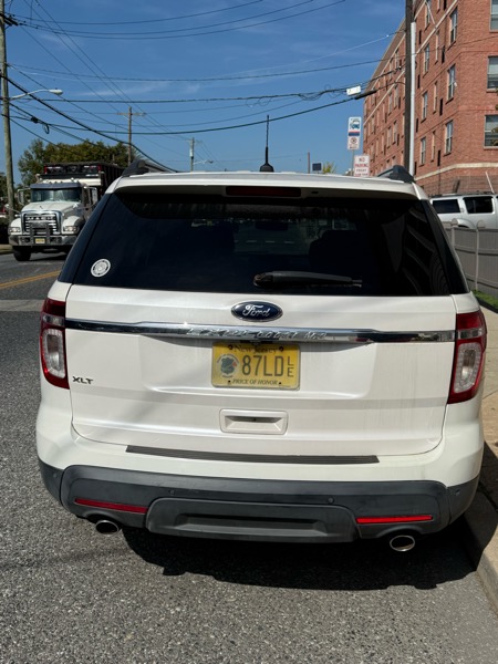 2012 Ford Explorer XLT photo 5