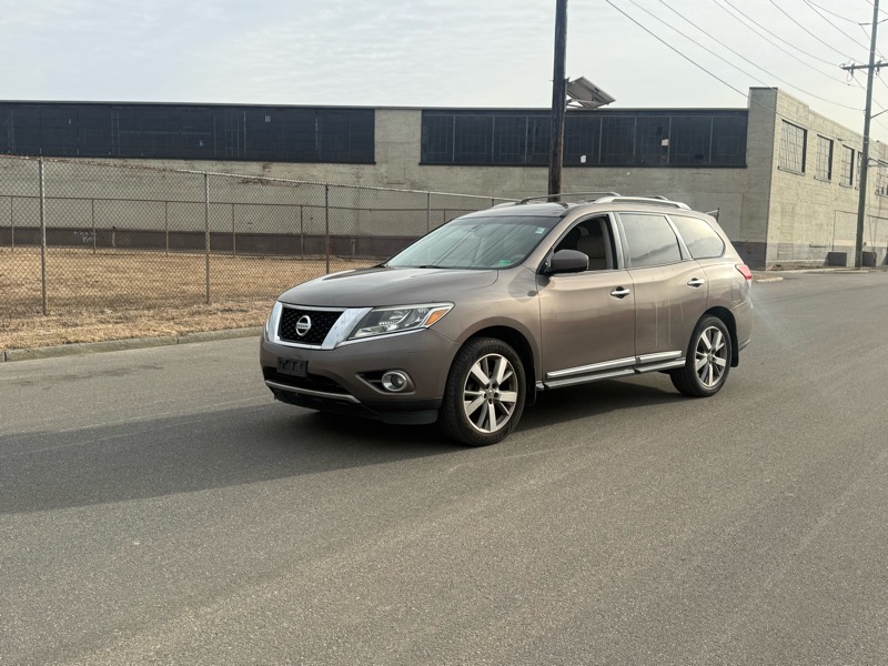 2013 Nissan Pathfinder 4WD 4dr Platinum