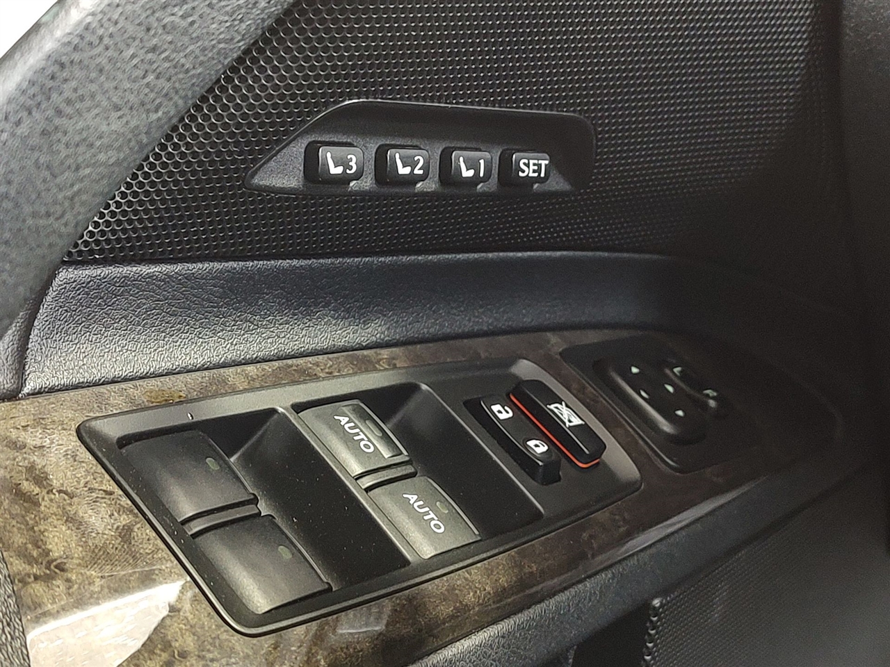 Lexus IS 250C 2dr Conv 2010 Lexus IS 250C 2dr Conv 2010