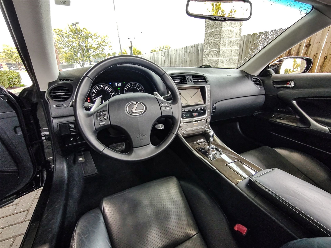 Lexus IS 250C 2dr Conv 2010 Lexus IS 250C 2dr Conv 2010