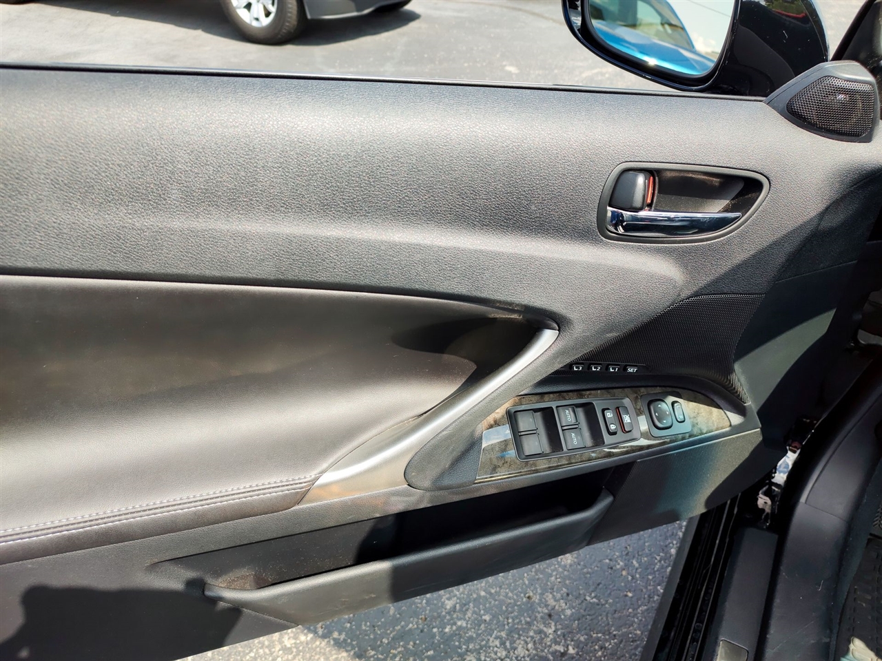 Lexus IS 250C 2dr Conv 2010 Lexus IS 250C 2dr Conv 2010