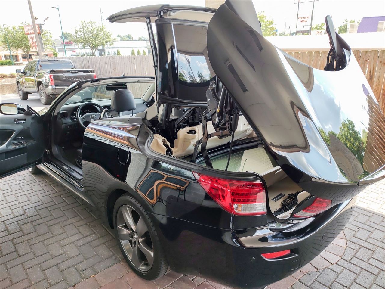 Lexus IS 250C 2dr Conv 2010 Lexus IS 250C 2dr Conv 2010