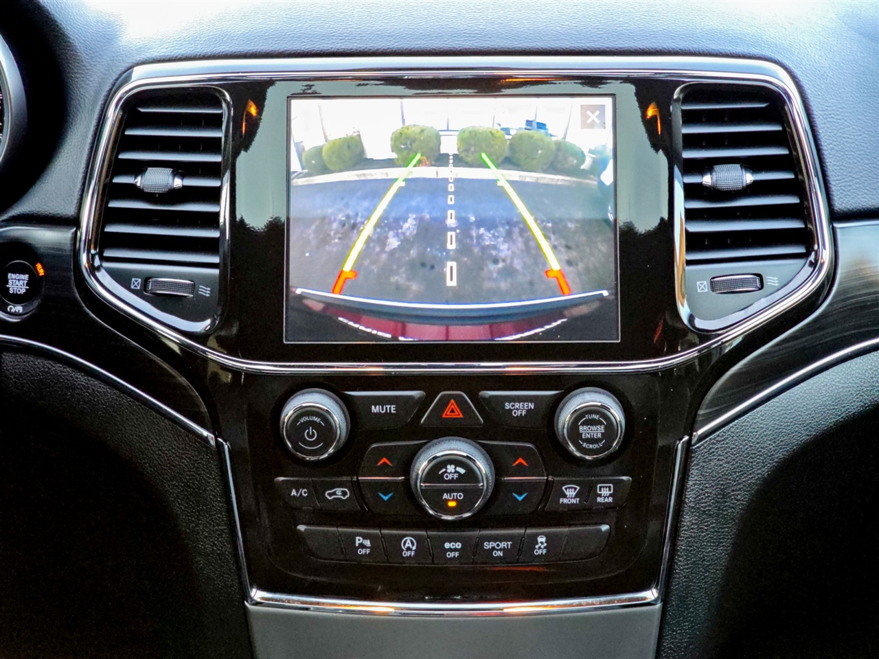 Jeep Grand Cherokee WK  2022