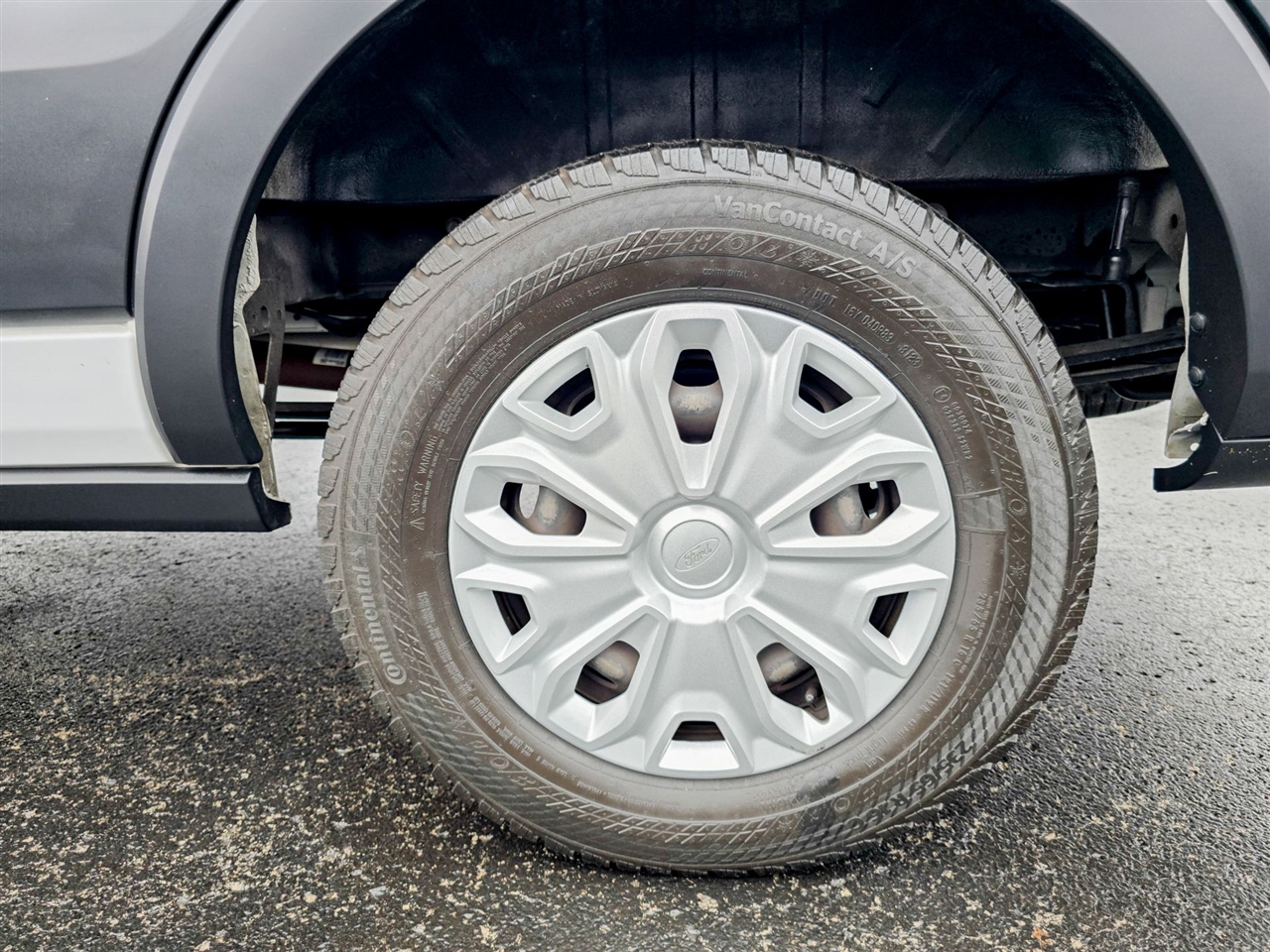 Ford Transit Passenger Wagon  2023