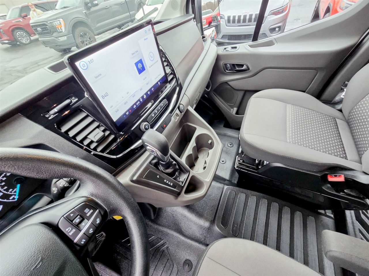 Ford Transit Passenger Wagon  2023