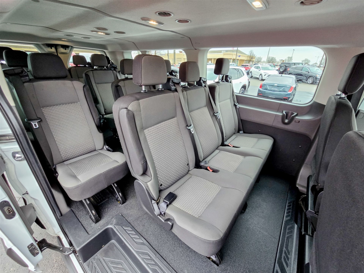 Ford Transit Passenger Wagon  2023