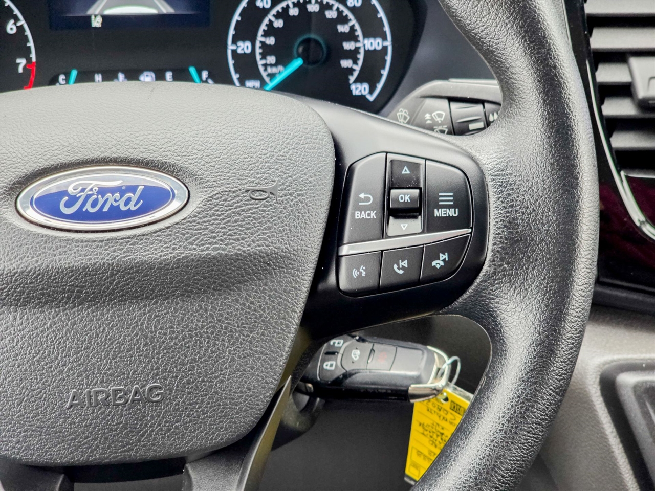 Ford Transit Passenger Wagon  2023