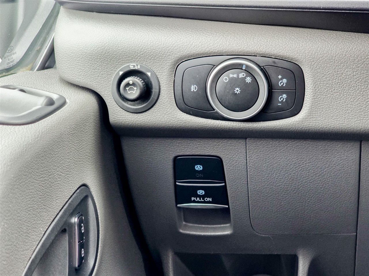 Ford Transit Passenger Wagon  2023