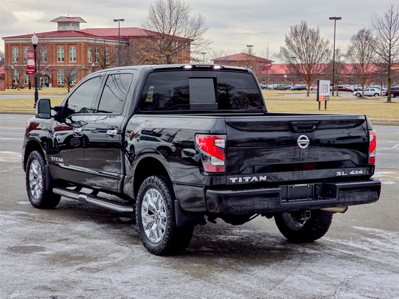 Nissan Titan  2021