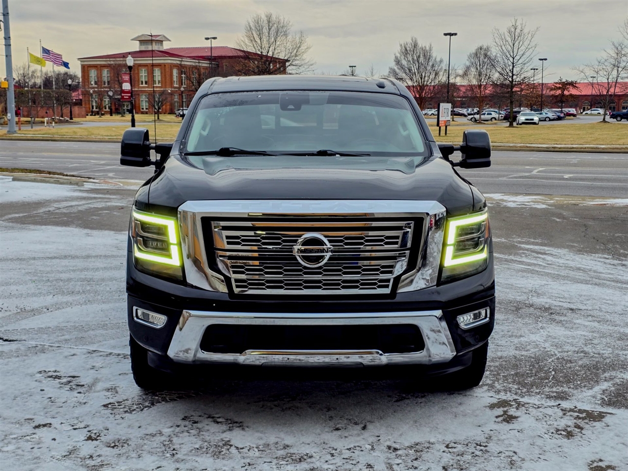 Nissan Titan  2021