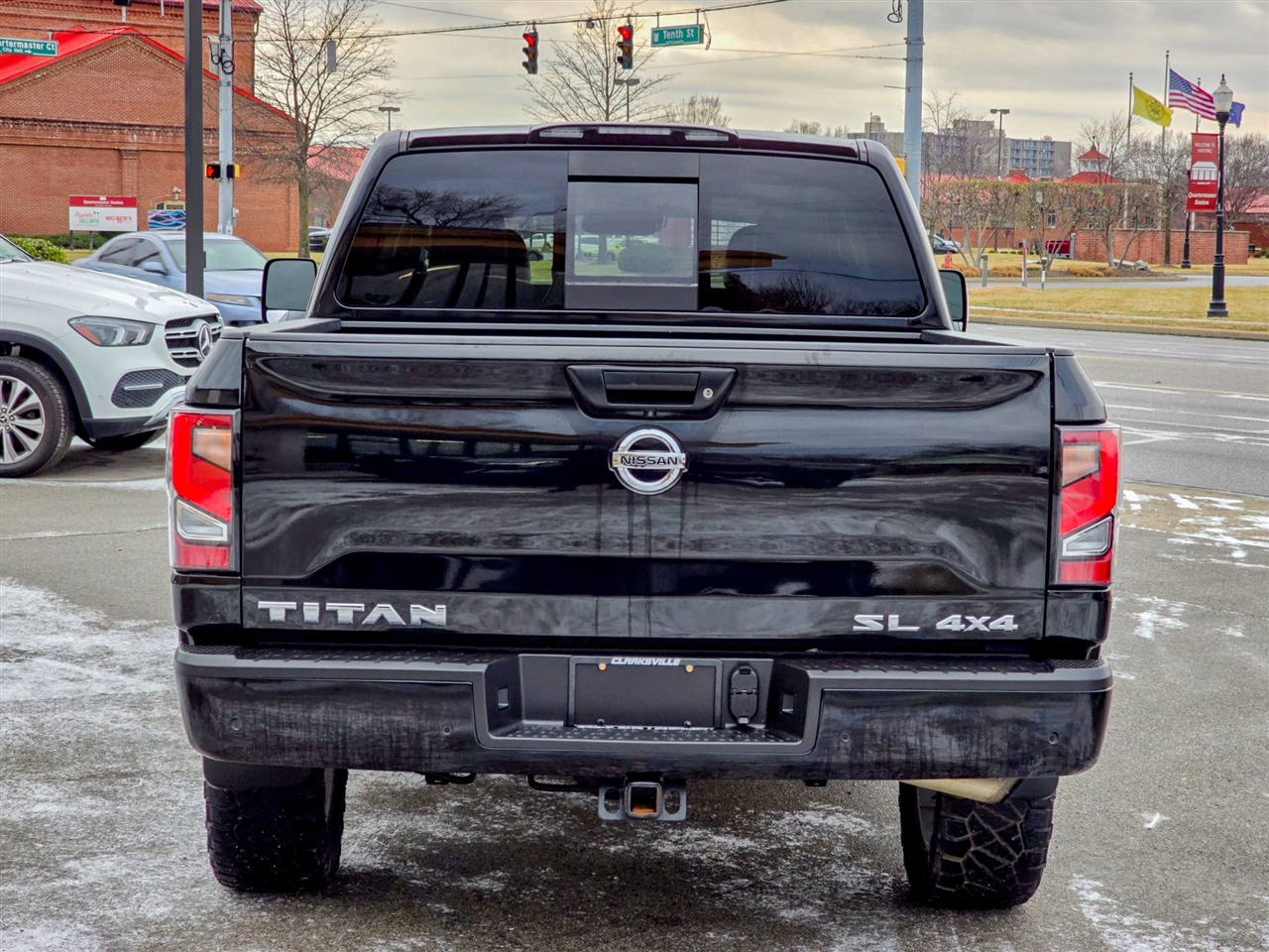 Nissan Titan  2021