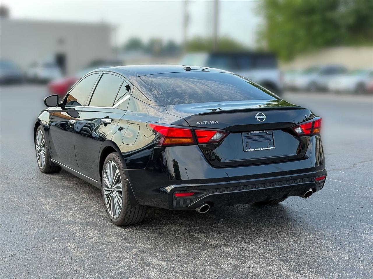 Nissan Altima  2024