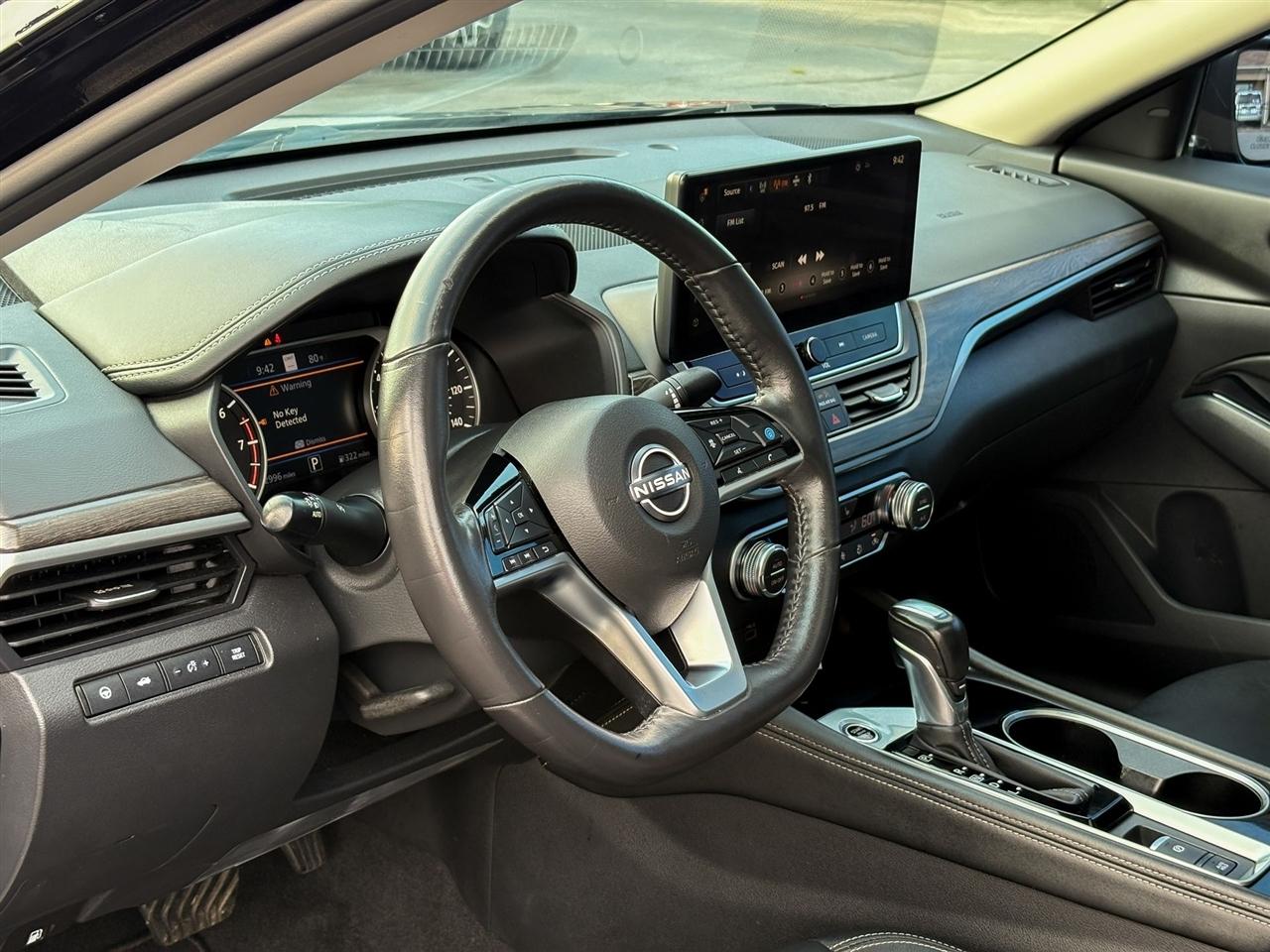 Nissan Altima  2024