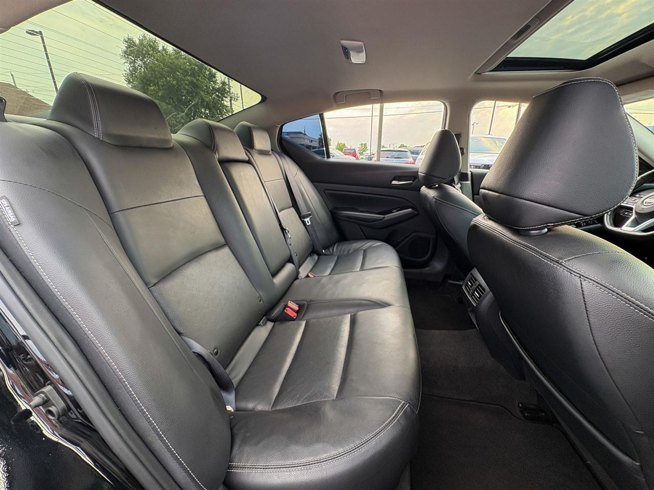 Nissan Altima  2024