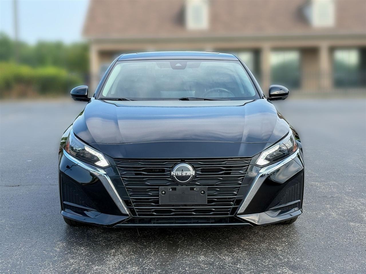 Nissan Altima  2024