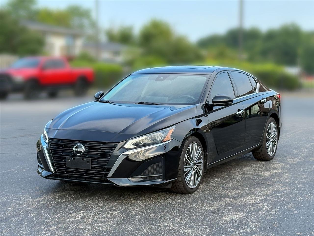 Nissan Altima  2024