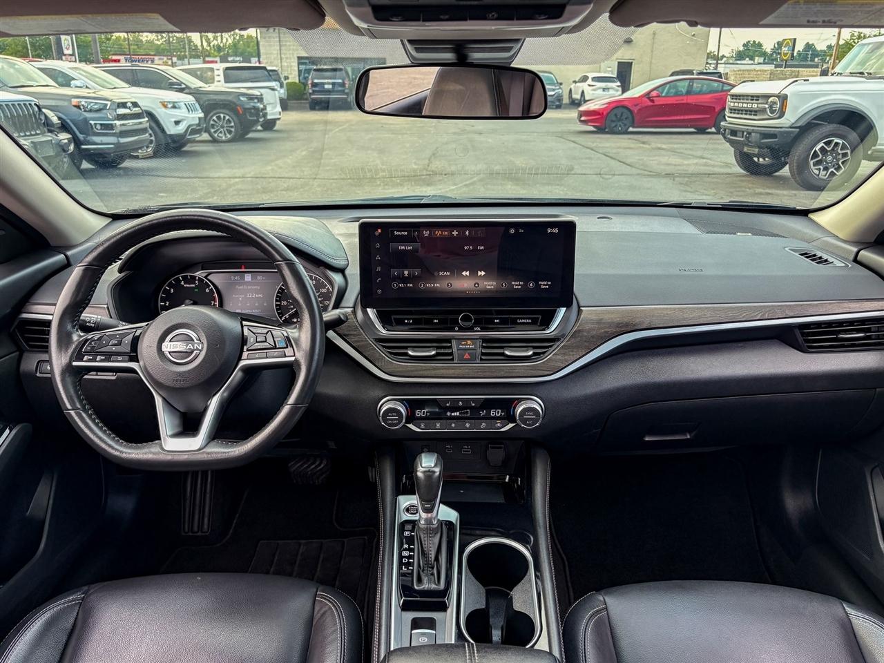 Nissan Altima  2024