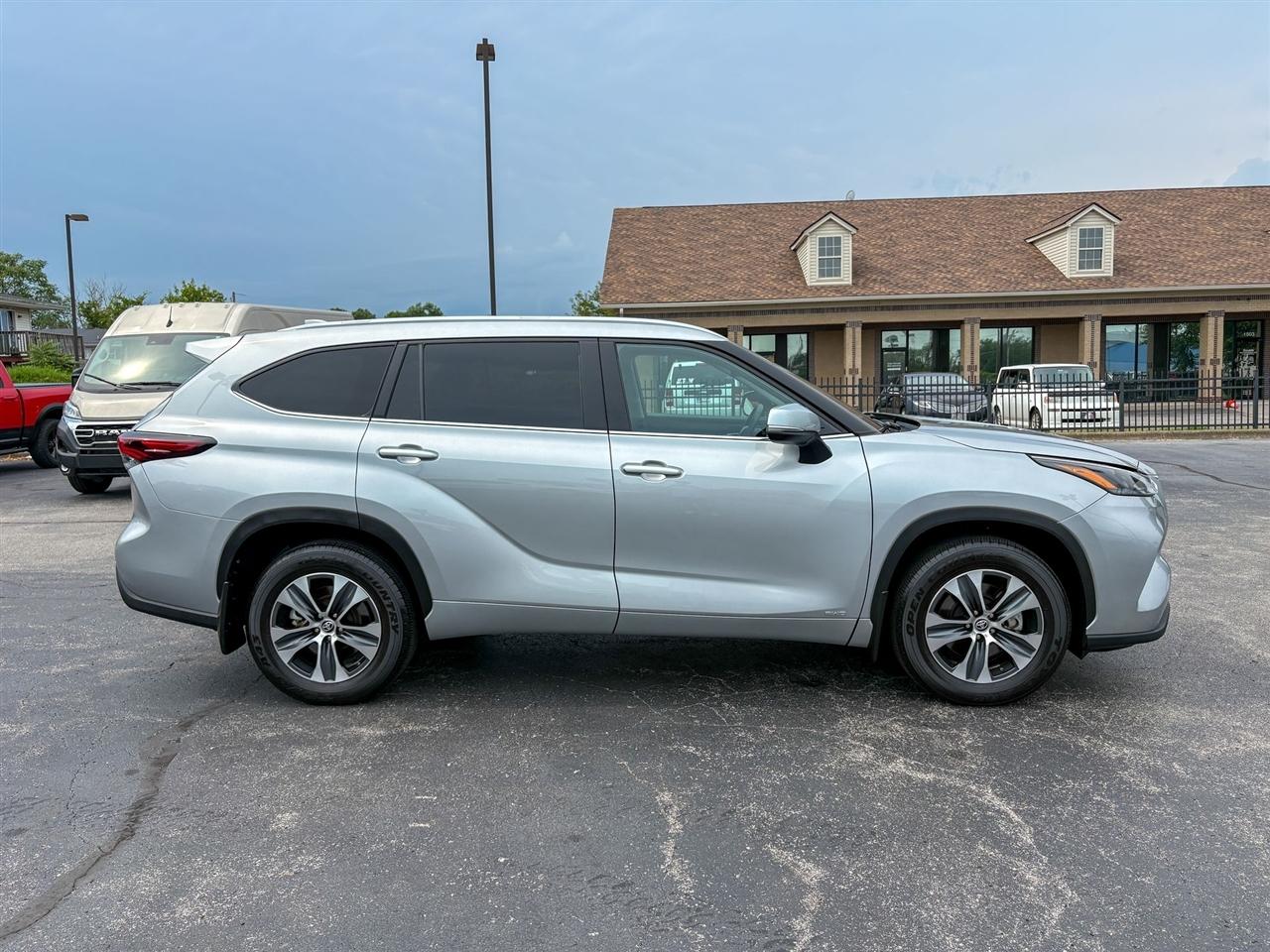 Toyota Highlander  2024