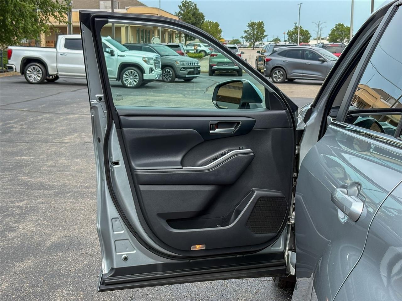 Toyota Highlander  2024