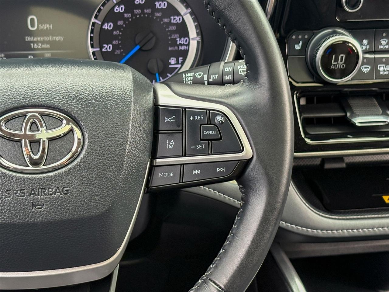 Toyota Highlander  2024