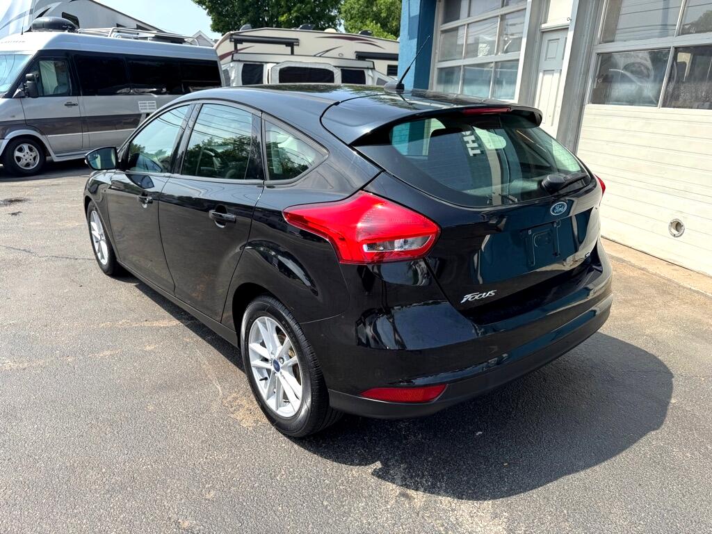 2018 Ford Focus SE photo 3