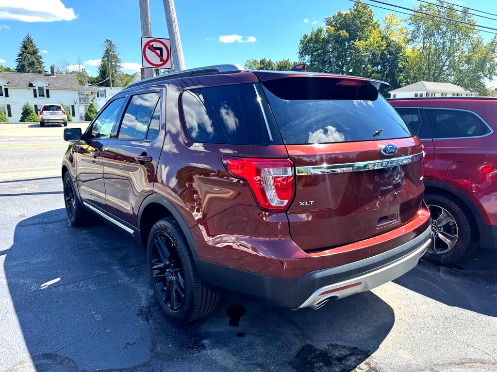 2016 Ford Explorer XLT photo 4