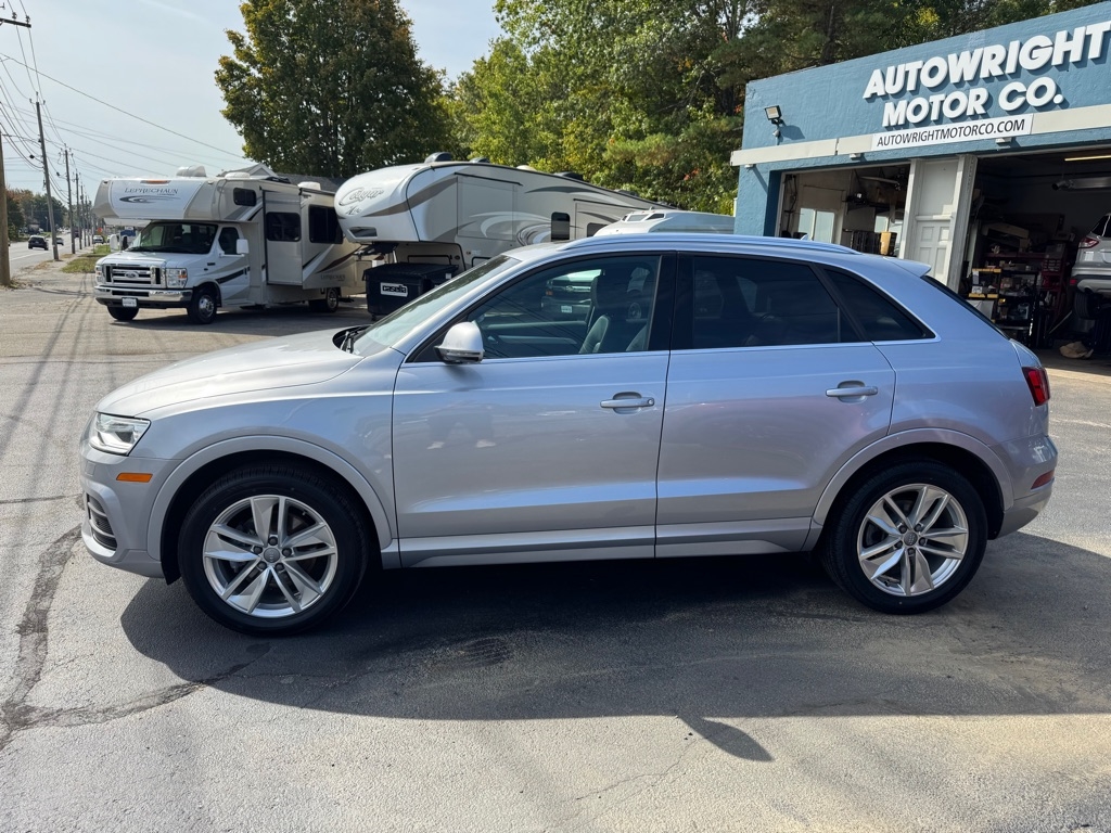 2016 Audi Q3 Premium Plus photo 2