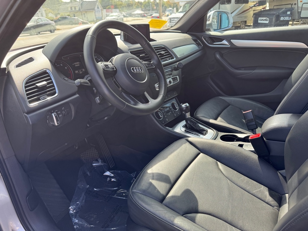 2016 Audi Q3 Premium Plus photo 11
