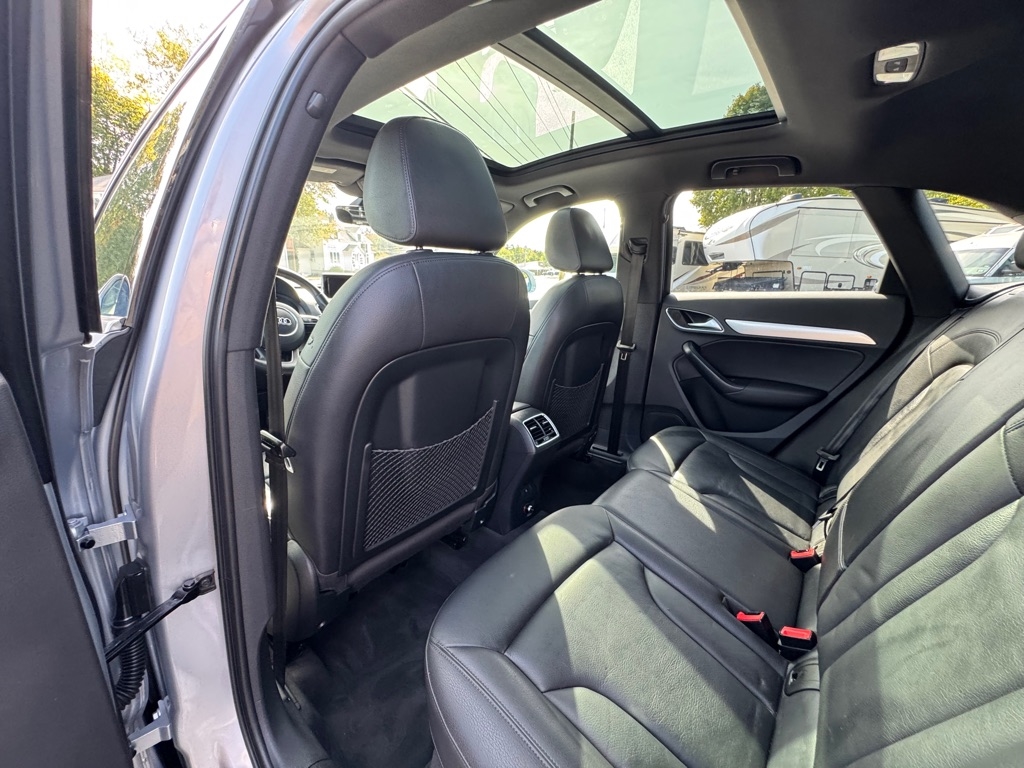 2016 Audi Q3 Premium Plus photo 14